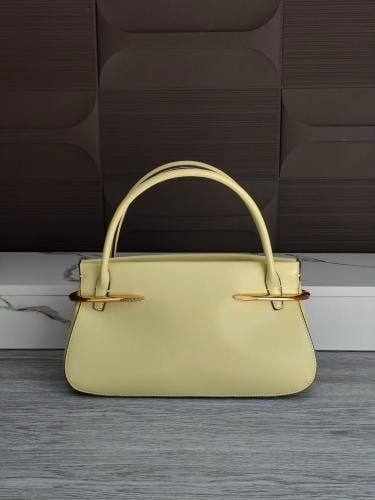 شنطة نسائية ماركة Givenchy