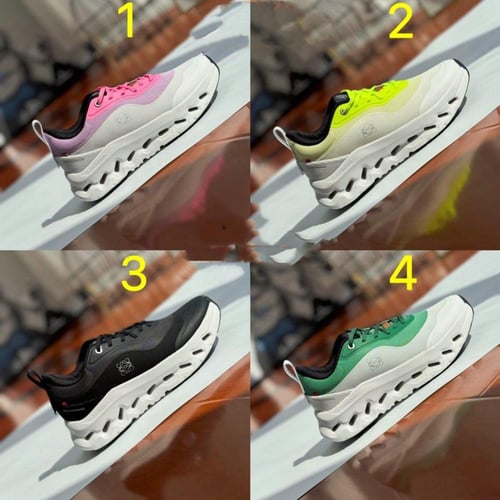 حذاء ماركة ‏Loewe