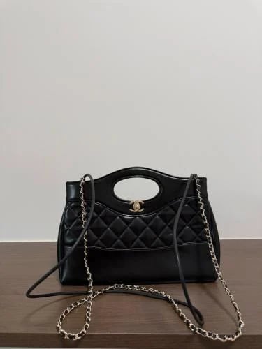 شنطة نسائية ماركة Chanel