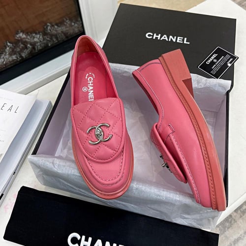 حذاء نسائي ماركة ‏Chanel