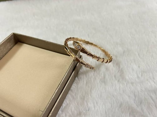 سواره ماركة Bvlgari