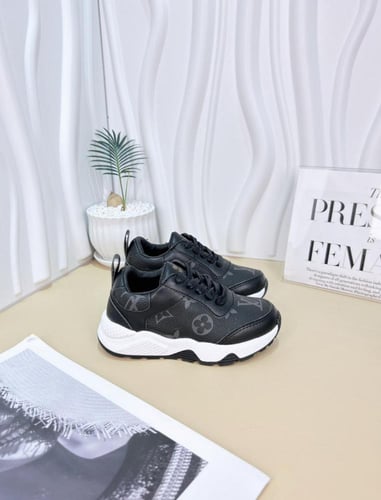 حذاء اطفال ماركات متنوعه