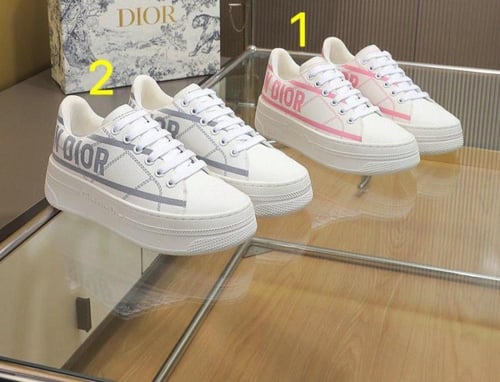 حذاء نسائي ماركة ‏Dior