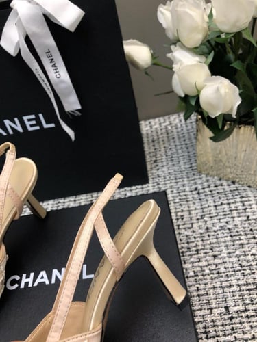 حذاء نسائي ماركة ‏Chanel