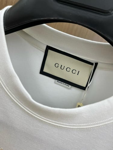 تي شيرت ماركة D&G