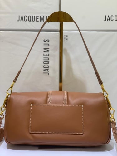 شنطة نسائية ماركة ‏JACQUEMUS