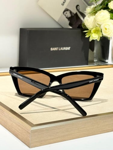 نظاره ماركة YSL