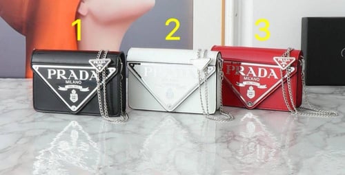 شنطه نسائية ماركة Prada