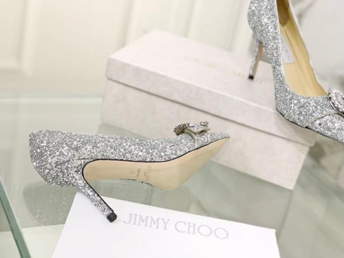 حذاء نسائي ماركة jimmychoo