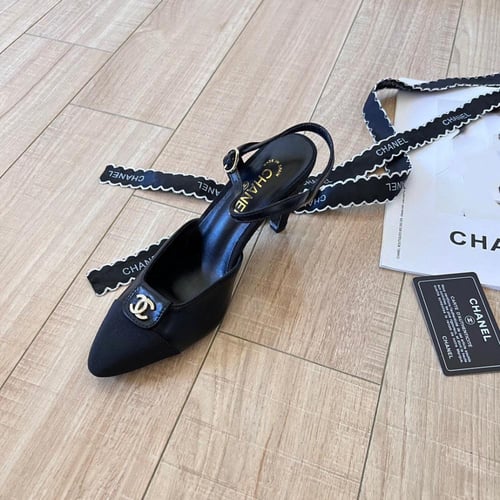 حذاء نسائي ماركة Chanel