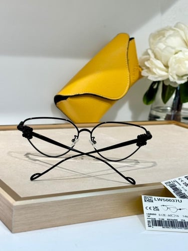 نظاره ماركة ‏Loewe