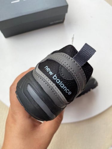 حذاء اطفال ماركة NB