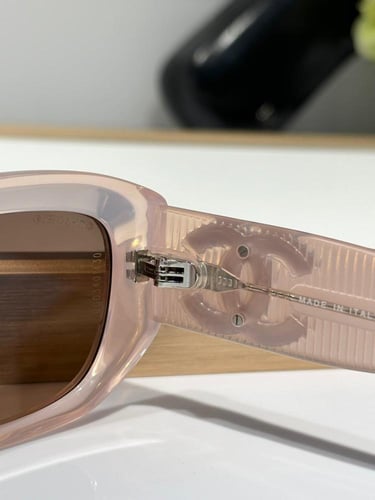 نظاره ماركة Chanel