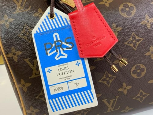 حقيبة سفر ماركة LV