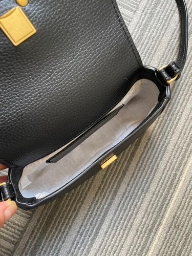 شنطه نسائية ماركة Toryburch