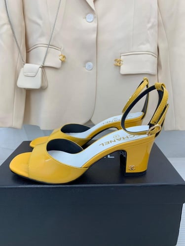 حذاء نسائي ماركة ‏Chanel