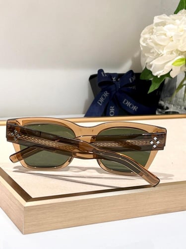 نظاره ماركة Dior