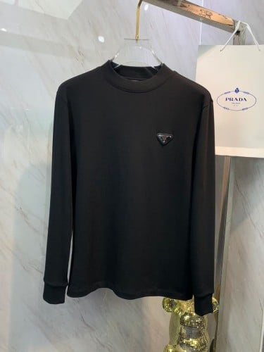 سويت شيرت ماركة Prada