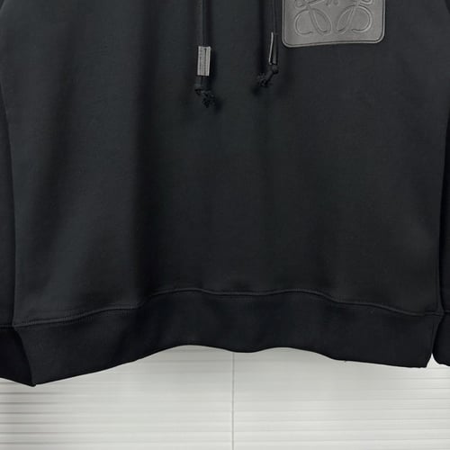 بلوفر ماركة Loewe