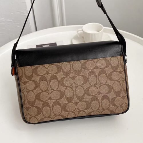 شنطة ماركة Coach