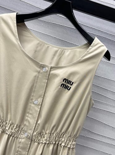 فستان نسائي ماركة Miumiu