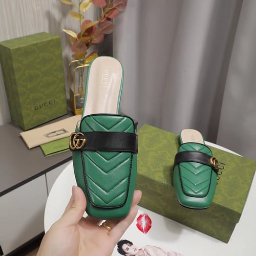 حذاء نسائي ماركة Gucci