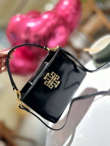 شنطة نسائية ماركة Tory burch