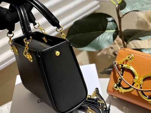 شنطة نسائية ماركة ‏D&G