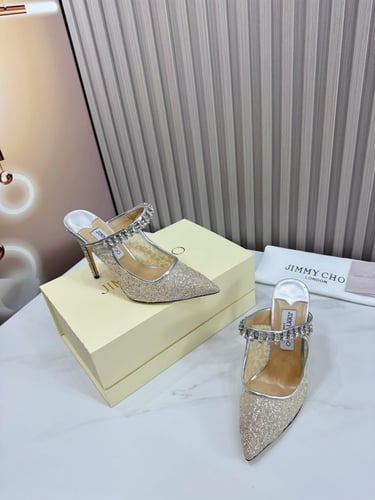 حذاء نسائي ماركة jimmychoo