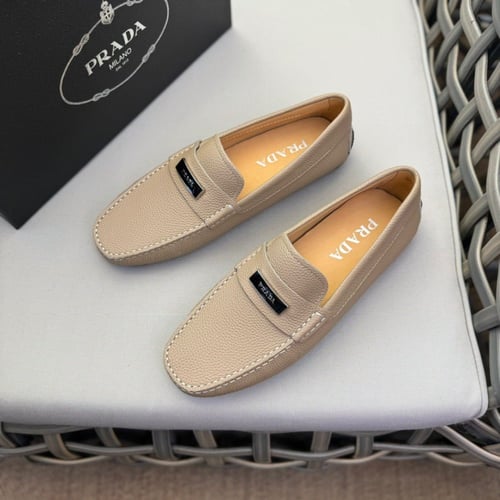 حذاء رجالي ماركة Prada