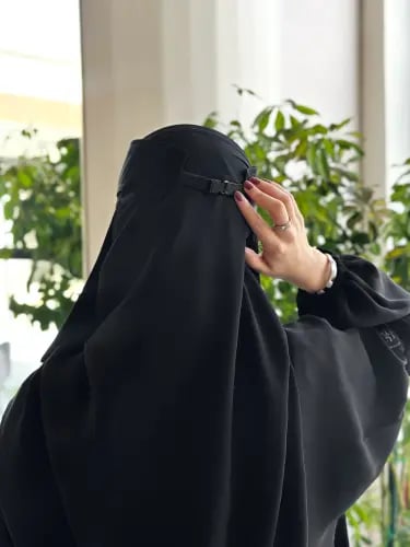 عرض 3 نقابات مشبك حرير