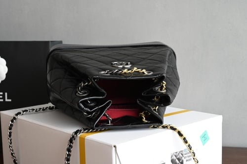 شنطة شانيل Gabrielle مقاس 22.5 سم