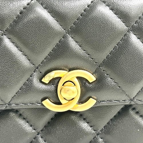 Chanel 24s mini 11x18.5x6cm