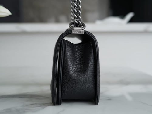 شنطة شانيل Leboy مقاس 25 سم