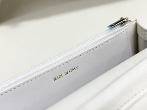 Chanel 24s woc 19x4x12cm