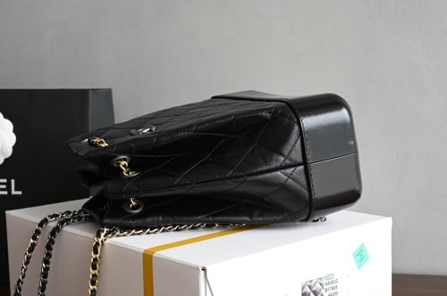 شنطة شانيل Gabrielle مقاس 22.5 سم