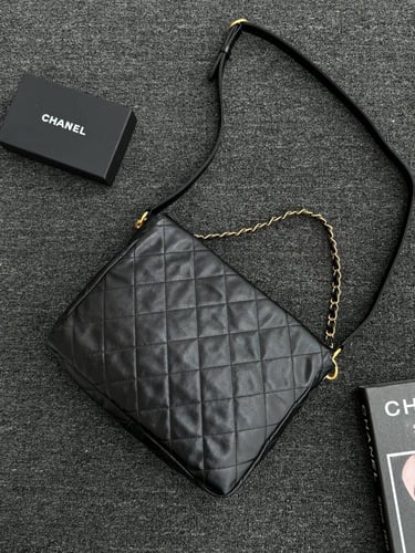 Chanel 24p 22x30x5cm