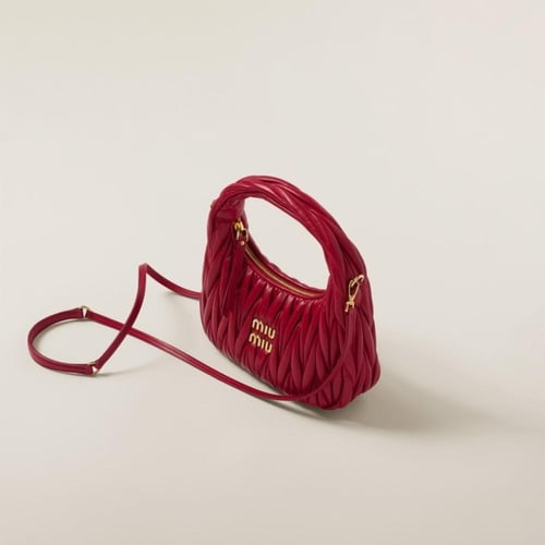 شنطة ميو ميو Wander مقاس 20 سم