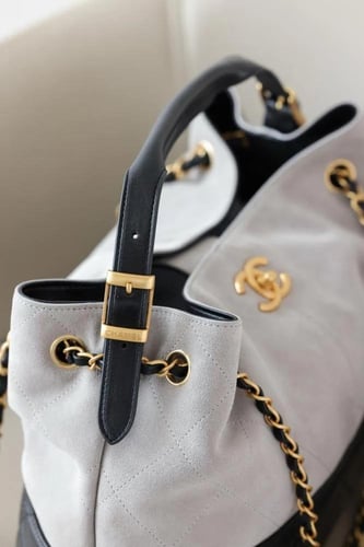 شنطة شانيل 25A مقاس 36 سم