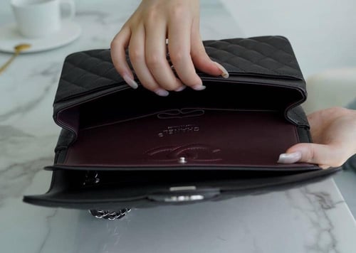 شنطة شانيل CF Classic flap مقاس 23 سم