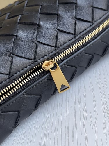 BV Woven crossbody bag 17*10*6cm