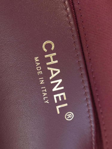 شنطة شانيل 24Kمقاس 24 سم