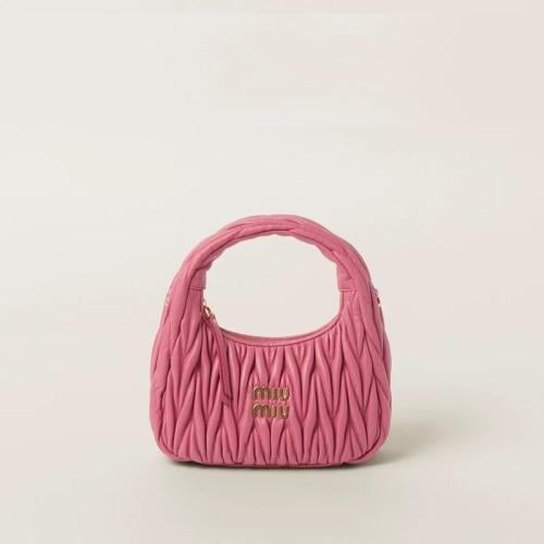 شنطة ميو ميو Wander مقاس 20 سم