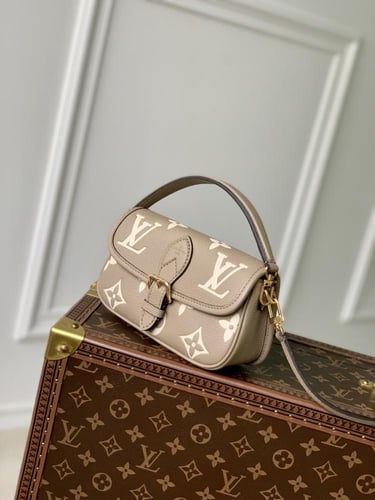 LV Nano Diane 19 x 10.5 x 6