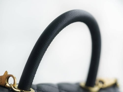 شنطة شانيل COCO handle 23P مقاس 24 سم