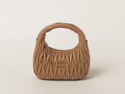 شنطة ميو ميو Wander مقاس 20 سم