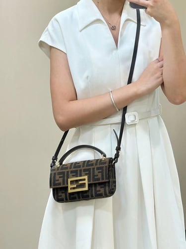 Fendi baguette