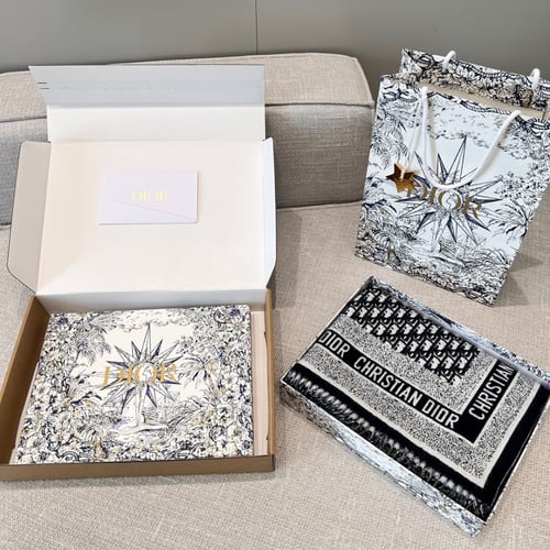 Dior Blanket ~ Bookmark rabbit hair print shawl 50...