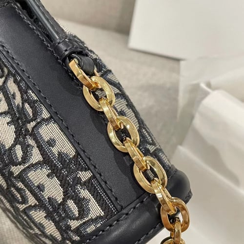 شنطة ديور 17cm C'est