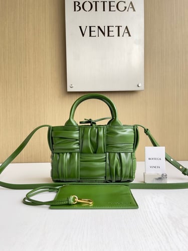 BV Pleated Mini Tote Bag 20*7*13CM